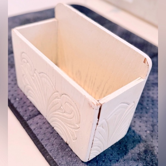 SHABBY CHIC Wooden Vintage Ivory Chippy Painted Desk Organizer Wood Box Mail Bin - Picture 3 of 13